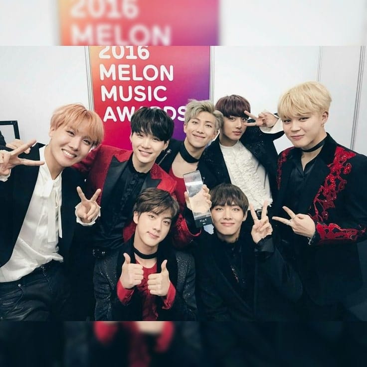 BTS receiving their first Daesang award